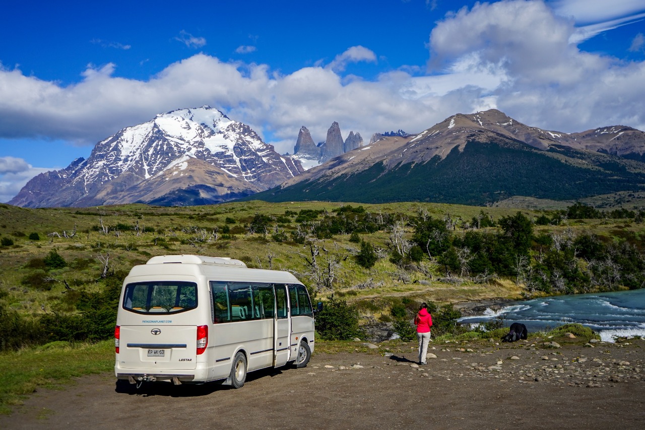 Hotel Lago Grey/ Aeropuerto  / Puerto Natales